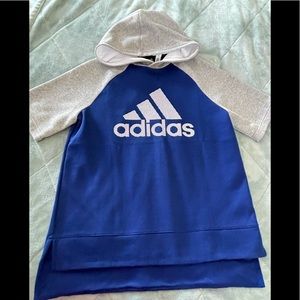 ADIDAS youth short-sleeve hoodie sz M